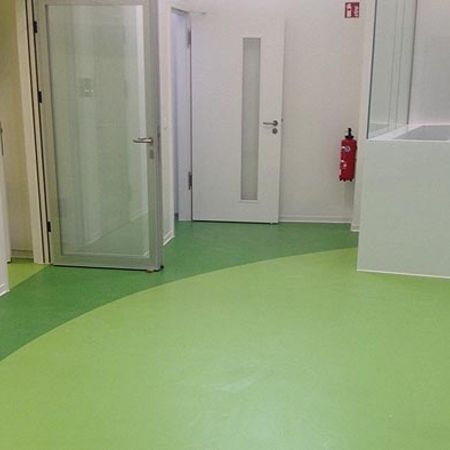 Leitfähig verlegter Gummibelag zweifarbig im Kreisdesign